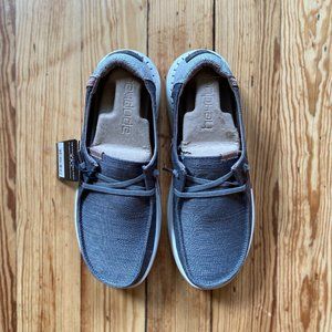 BRAND NEW Hey Dude Wendy Wise Size 9 Shoes